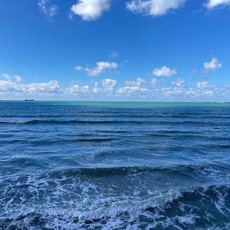 - * Durrës